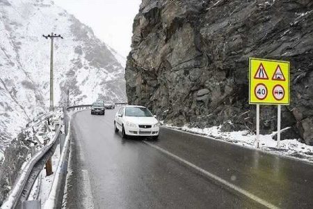 جاده های شمال بر و بارانی است